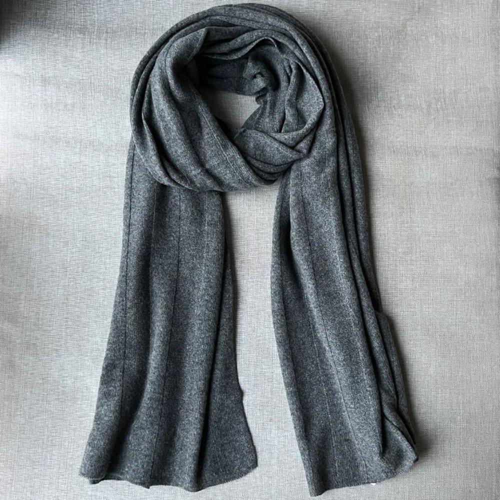 New Martin+Osa 100% cashmere Grey Charcoal heather large Ribbed scarf